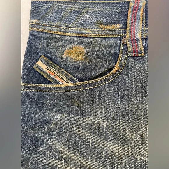 NEW AUTHENTIC DIESEL MENS SIZE 30x32 CLASSIC BUMICS DENIM STRAIGHT LEG JEANS